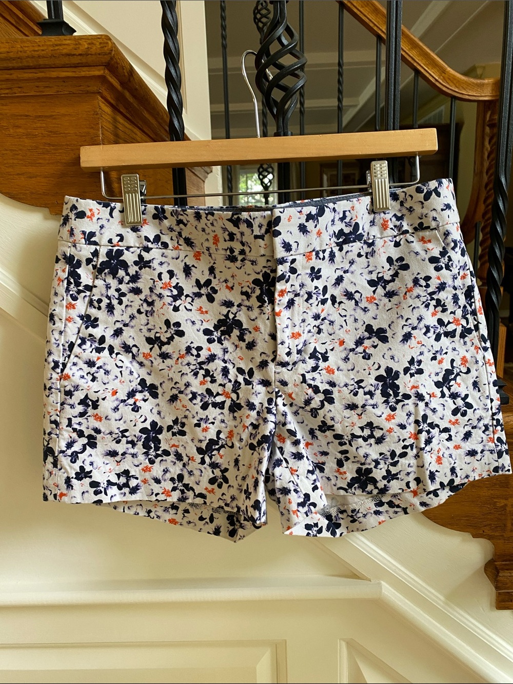 BANANA REPUBLIC Hampton Fit Shorts